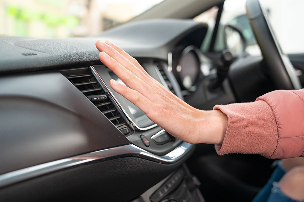 Cleaning your car’s air conditioning Double Dee Autos